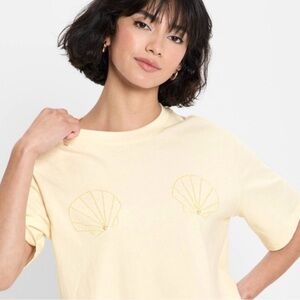 Future Collective sea shell beaded cropped t shirt cream size medium BNWT